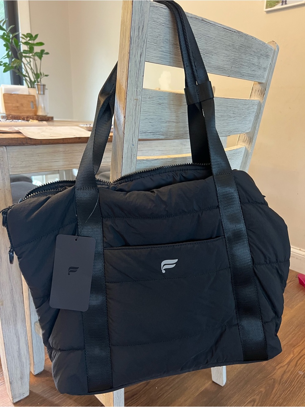 Fabletics BNWT puffer Essential Tote Quilted  Tote Bag with Nylon Straps